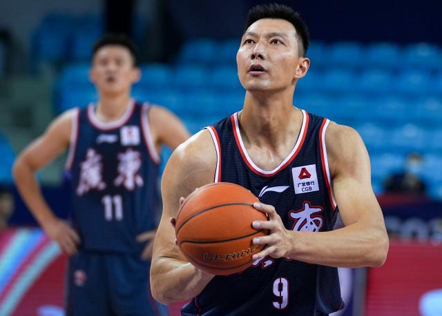 leyu-辽粤大战仅得3分阿联无奈苦笑 状态恢复仍需时日